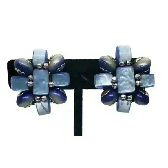 japan Jewelry - Vintage Earrings Blue Cats eye Moonglow Beaded Clip On Japan 1950s Cats Eye